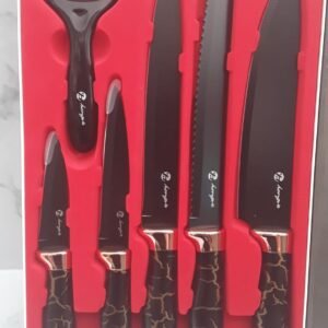 Set De Cuchillos Negros Con Dorados.