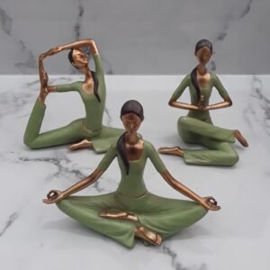 Adorno De 3 Mujeres Haciendo Yoga.